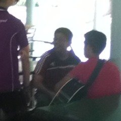 Waqi played payphone using zam's guitar.. So sikit. at Sekolah Yayasan Sultan Haji Hassanal Bolkiah