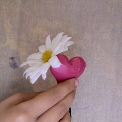 F for Flower (experiment F) | Garage_Lullu