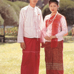 အရမ္းၾကိုက္တဲ ့မြန္သီခ်င္းေလးပါ AGGA ဆိုထားတာပါ