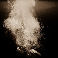 Algunas Gotas Mueren En El Cristal Ft Sinay