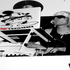 Techno Never Dies by Platten Schubser