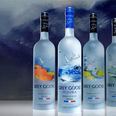 Burkie ft Aggz - Bottles Up