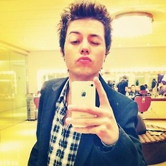 RESTART - Menina Estranha