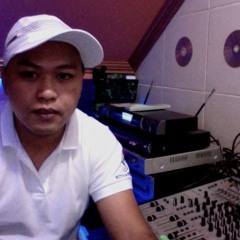 Teach me how to dougie,Look at me now,Crank that,Walk it Out (DJmark)