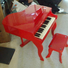 Wunderkind for toy piano and computer (2011-2012)