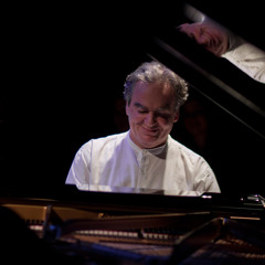 Blue in Green in Yellow