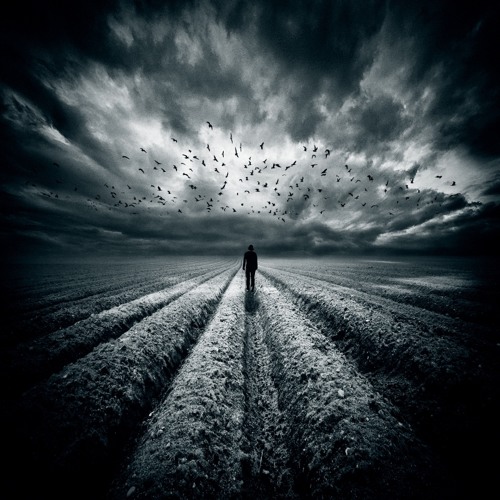 مرا نه سر نه سامان آفریدند  / پریشانم پریشان آفریدند