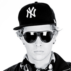 Start Your Summer mix by DJ NICOLAZ- Summerfestival 2012