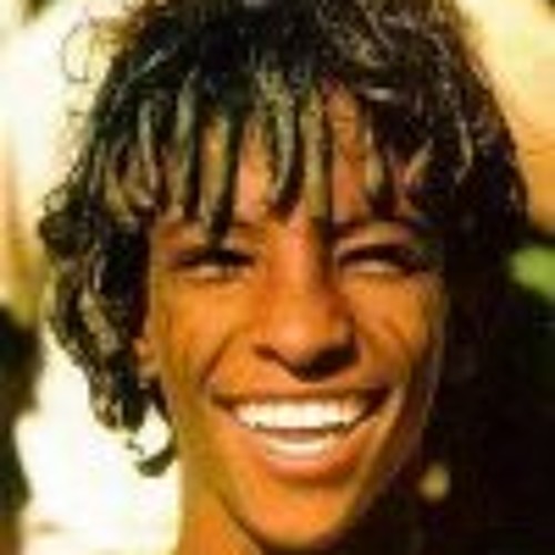 الملام..لمصطفي سيد احمد..اداء نزار الماحي