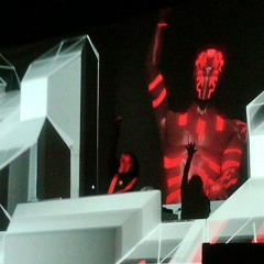 Filthy Live 3Min of Skrillex Mixing Live at UMF