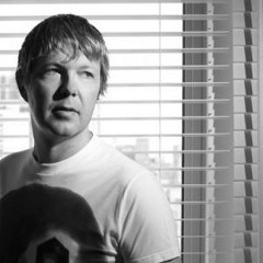 John Digweed playing "Leix - Akane" on Transitions 408 (Proton Radio) - 14-06-2012