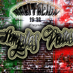 con las manos en el aire