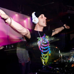 DJ Marc Smith -  Pump up the Noize 2010