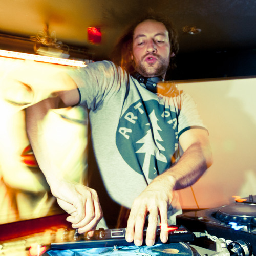 D-Funk... We Love & After Dark Mix 2012 (192MP3)