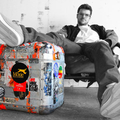 Recloose plays ST (late night)