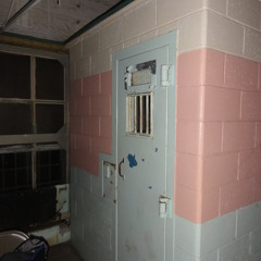 West Virginia Pen Psyche Room bang