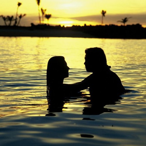 Just a Glance (piano, strings, romance, emotive, rhythmic, dynamic, nostalgic, lush)