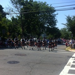Fife & drum at a parade