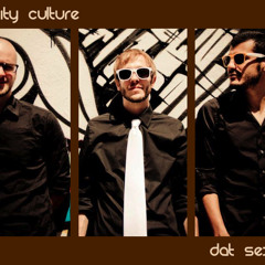 05 - Deep City Culture - Horn Sweet Horn (feat. Cyph4 & OfNazareth)