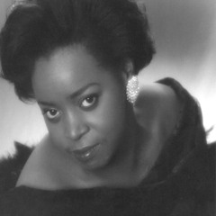 Round Midnight - Aydenne Simone