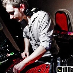 FRONTIER BATLEY LIVE! 070712 DANCE ANTHEMS *FREE MASHUP LIVE MIXTAPE*