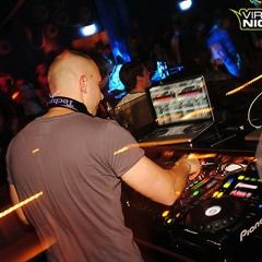 DEE - Move your body  ( tech house mixtape 2012)