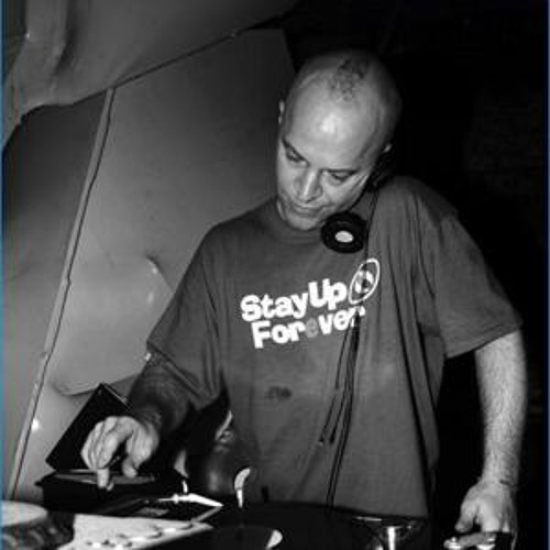 Chris Liberator Live @ Akademija Belgrade 01.04.2005.