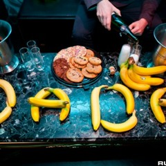 Kick out the Epic Motherfucker - Dada Life  VS  Turn the Lights Down - Daddy's Groove (Guetta RMX)