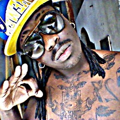 WeeLow ft Alone-Snapback and Tattoos.2k12(Juillet 12)