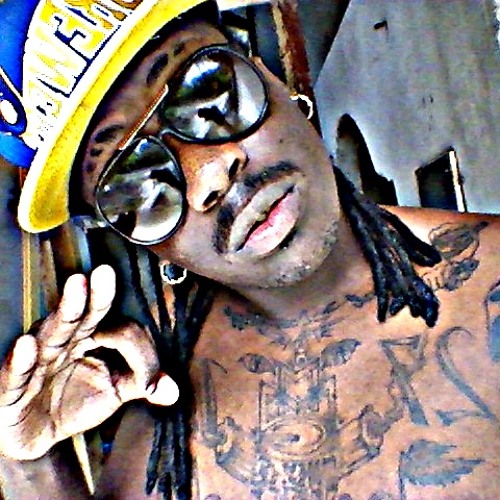 WeeLow ft Alone-Snapback and Tattoos.2k12(Juillet 12)