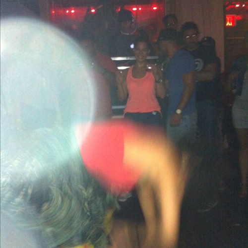 #55seconds of @5iffty_5ive @DJLes #deephouse #housemusic  at Negro Claro Lounge