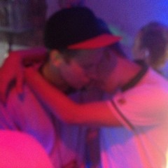 BLOOD DIAMONDS FT. GRIMES - PHONE SEX (UNICORN KID REMIX) (dreamdragged) Alt. DL in description