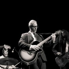 "Onda Expansiva"(video available on you tube)