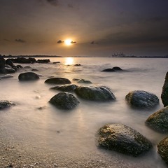 إنما الدنيا فناء