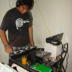 MIX  DE REGETON TONERO 2010 (DJ IMPACTO PALL`MUNDO MIX 2010)
