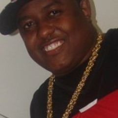 DJ Tralha feat. Mano Kacau - A distancia (ao vivo - SN)