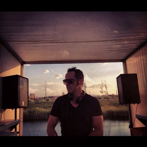 SERGIO DEEP @ LAS PLAYAS ZGZ SUNSET MIX 4.08.2012