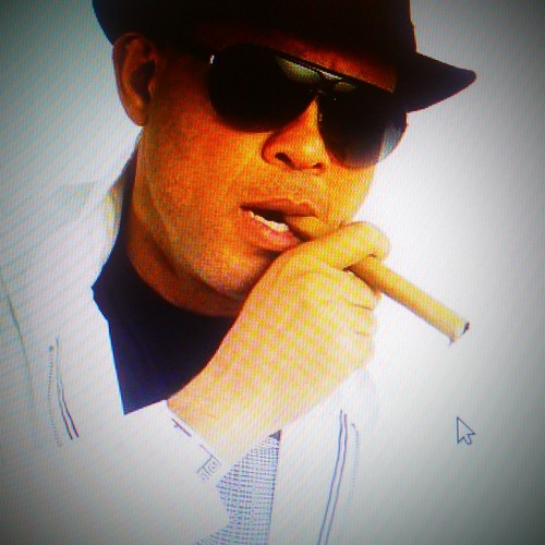 MWEN FOU POU OU LIVE- SWEET MICKY