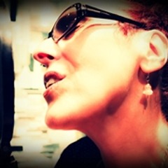 Espirais (Letra: Zé Aughusto Marques - Música: Patrícia Mello)