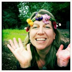 Tiny Beautiful Things (Cheryl Strayed)