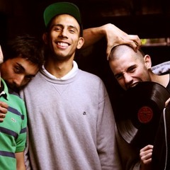 Mente Sabia Cru & Portavoz - Represión policial