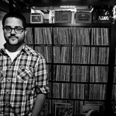 Medium Zach - Look (Inst.)