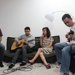 D.B.E - Conspiracy (Acoustic Paramore Cover)