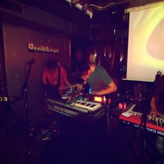 Florian Droids - Larvas Salvajes (Boreals Remix)