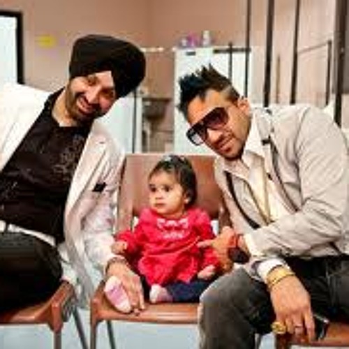 DJ toki = jazzy b nd sukhinder shinda ....................yo yo toki