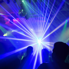 夜蒲之歌，Don't turn the music down.
