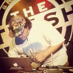 Thai Funk and 8 bit-hop (live from The Trash Bar)