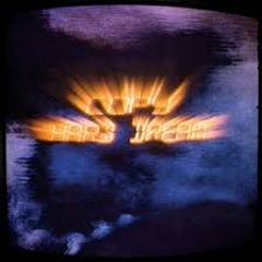 She Sings Like an American Car