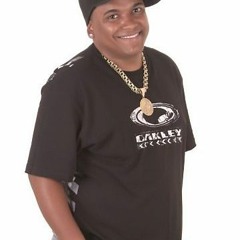 Mc Martinho - Vida de Patrão (By. Dj Robson Leandro e Gilberto Dj) Mix A Bebida.