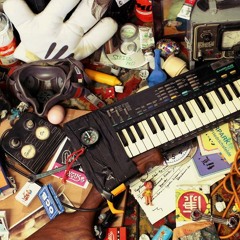 Siriusmo - Femuscle Vs. Simple (Do Not Feed The Humans Mash-Up)